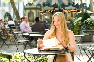 Amanda Seyfried amerikai színésznő a Levelek Júliának (Letters to Juliet) című film egyik jelenetében