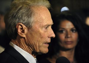 Clint Eastwood Oscar-díjas amerikai színész-rendező és felesége, Dina a Torontói Nemzetközi Filmfesztiválon 2010. szeptember 12-én