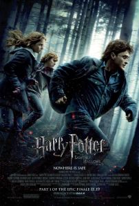 A Harry Potter és a Halál ereklyéi (Harry Potter and the Deathly Hallows ) című film első részének plakátja