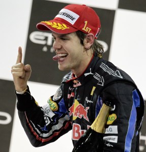A német Sebastian Vettel a Forma-1-es autós gyorsasági világbajnokság szezonzáró, Abu-Dzabi Nagydíján az Egyesült Arab Emírségek fővárosában 2010. november 14-én