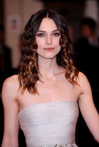 Keira Knightley brit színésznőről Londonban, 2008-ban készült felvétel