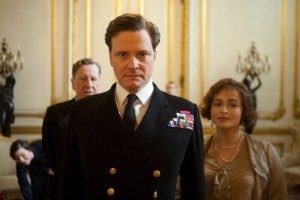 Colin Firth és Helena Bonham Carter brit színészek, valamint Geoffrey Rush Oscar-díjas ausztrál A király beszéde (The King's Speech) című film egyik jelenetében