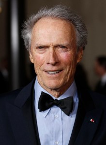 Clint Eastwood Oscar-díjas amerikai színész-rendező az Amerikai Rendezők Céhe (DGA) díjainak átadási ünnepségén Los Angelesben 2011. január 29-én Clint Eastwood Oscar-díjas amerikai színész-rendező az Amerikai Rendezők Céhe (DGA) díjainak átadási ünnepségén Los Angelesben 2011. január 29-én