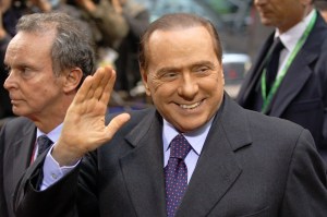 Silvio Berlusconi olasz miniszterelnök Brüsszelben 2010. október 28-án Silvio Berlusconi olasz miniszterelnök Brüsszelben 2010. október 28-án