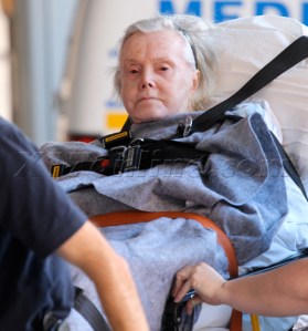 Gábor Zsazsa hollywoodi magyar színésznőt kórházba szállítják Los Angelesben 2011. február 1-jén