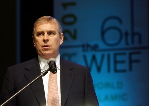 András yorki herceg, II. Erzsébet brit királynő fia András yorki herceg, II. Erzsébet brit királynő fia