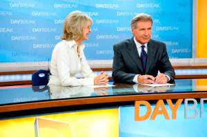 Diane Keaton és Harrison Ford amerikai színészek az Ébredj velünk! (Morning Glory) című film egyik jelenetében