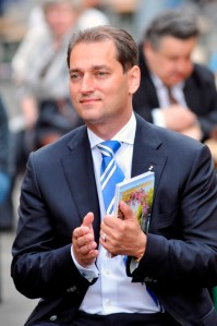 Hunvald György, Budapest 7. kerületének volt polgármestere