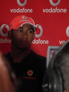 Lewis Hamilton brit Forma 1-es pilóta Budapesten 2011. július 28-án (Mészáros Márton felvétele)