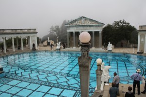 A Hearst-kastély medencéje a es kaliforniai San Simeonban (Mészáros Márton felvétele)