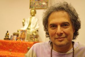 Laár András magyar humorista, költő, zenész, színész