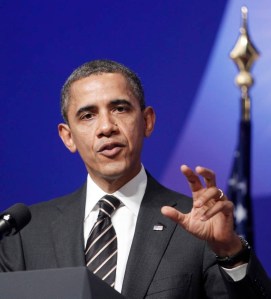 Barack Obama amerikai elnök a G20 csúcstalálkozón beszél a franciaországi Cannesban 2011. november 4-én Barack Obama amerikai elnök a G20 csúcstalálkozón beszél a franciaországi Cannesban 2011. november 4-én