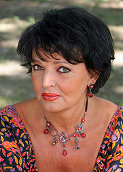 Mary Zsuzsi magyar énekesnő (1947-2011) Mary Zsuzsi magyar énekesnő (1947-2011)