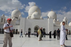 A Zayed sejk mecset Abu-Dzsabiban, 2011 december (Fotó: Mészáros Márton)