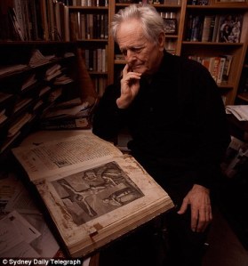 Hutton Gibson amerikai író, Mel Gibson Oscar-díjas ausztrál színész édesapja