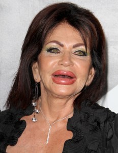 A 91 esztendős Jackie Stallone, Sylvester Stallone amerikai színész édesanyja fiának a The Expendables 2 – A feláldozhatók 2 (The Expendables 2) című filmjének Los Angeles-i premierjén 2012. augusztus 15-én