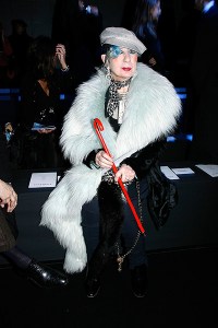 Anna Piaggi (1931-2012) olasz divatikon