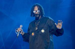 Snoop Dogg amerikai rapper koncertet ad a 20. Sziget fesztiválon 2012. augusztus 11-én a budapesti Hajógyári-szigeten