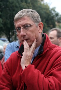 Gyurcsány Ferenc volt miniszterelnök a budapesti Kossuth téren 2012. szeptember 14-én, ahol egyhetes éhségsztrájkba kezdett pártjának, a Demokratikus Koalíciónak (DK) három tagjával (Fotó: Mészáros Márton)