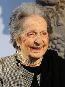 Carla Porta Musa (1902-2012) olasz írónő