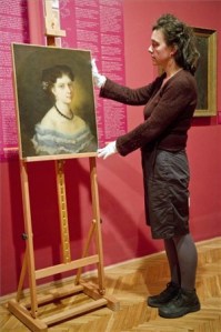 Munkácsy Mihály Tóth Matildról készített olajfestményét avatják fel a békéscsabai Munkácsy Mihály Múzeumban 2012. november 6-án Munkácsy Mihály Tóth Matildról készített olajfestményét avatják fel a békéscsabai Munkácsy Mihály Múzeumban 2012. november 6-án