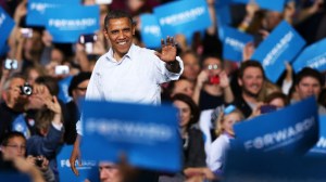 Barack Obama amerikai elnök, a Demokrata Párt jelöltje 2012. november 3-án