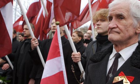 A náci német Waffen SS lett légiója katonáinak tiszteletére rendezett megemlékezés Rigában 2013. március 16-án