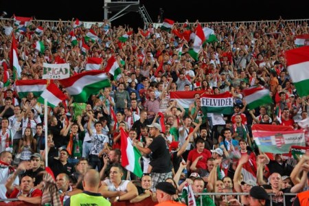 Most nem volt szurkolótábor, zárt kapuk mellett játszották a Magyarország-Románia labdarúgó világbajnoki selejtezőt