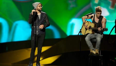 ByeAlex ByeAlex (Márta Alex) (b) magyar énekes az 58. Eurovíziós Dalverseny elődöntőjében Malmőben 2013. május 15-én