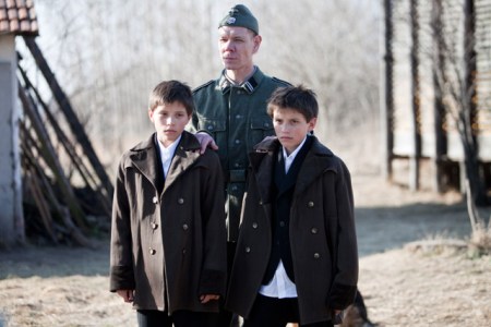 Gyémánt László és András amatőrszínészek Szász János A nagy füzet című filmjében