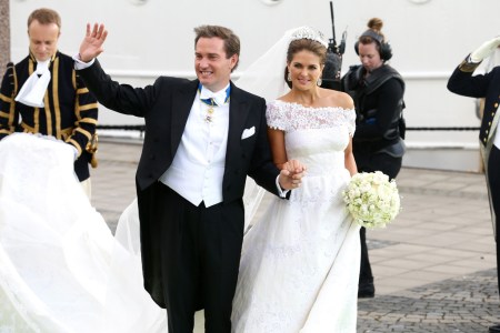 Madeleine svéd hercegnő és férje, Chris O'Neill brit üzletember esküvője után a Stockholmban 2013. június 8-án