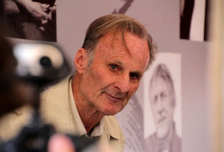 Hubert Géza Wells, hollywoodi magyar állatidomár a 84. Ünnepi Könyvhéten Budapesten 2013. június 9-én (Fotó: Mészáros Márton) Hubert Géza Wells, hollywoodi magyar állatidomár a 84. Ünnepi Könyvhéten Budapesten 2013. június 9-én (Fotó: Mészáros Márton)