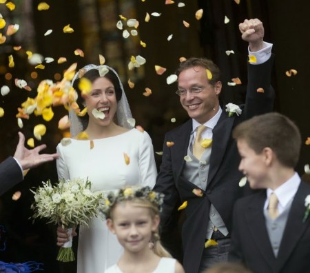 Cservenyák Viktória magyar születésű ügyvéd és Jaime Bernardo Bourbon-pármai herceg, a holland király unokatestvére a hollandiai Apeldoornban tartott esküvőjükön 2013. október 5-én