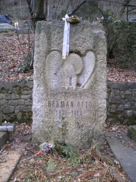 Herman Ottó (1835-1914) természettudós, polihisztor síremléke Miskolcon