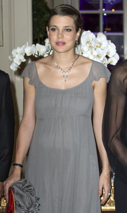 Charlotte Casiraghi, Caroline monacói hercegnő leánya egy gálán Monacóban 2013. október 4-én