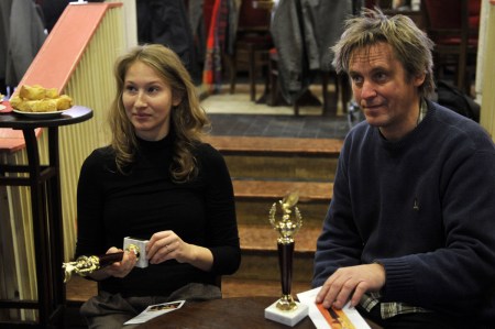 Tenki Réka színművésznő és Háy János író az Arany Medál-díjak átadásán 2013. december 5-én