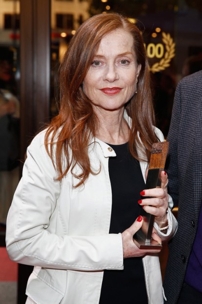 Isabelle Huppert francia színésznő kitüntetésével a 32. Müncheni Nemzetközi Filmfesztiválon 2014. július 2-án