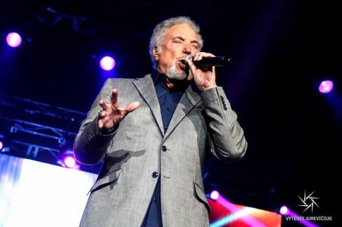 Tom Jones walesi énekes